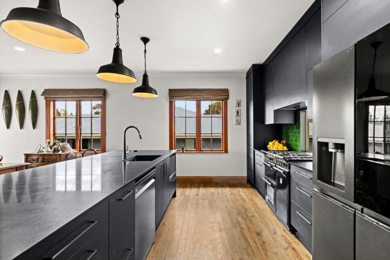 Photo of property in 12 Farndon Road, Clive, 4102