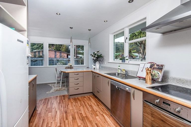 Photo of property in 132 Kowhai Street, Naenae, Lower Hutt, 5011