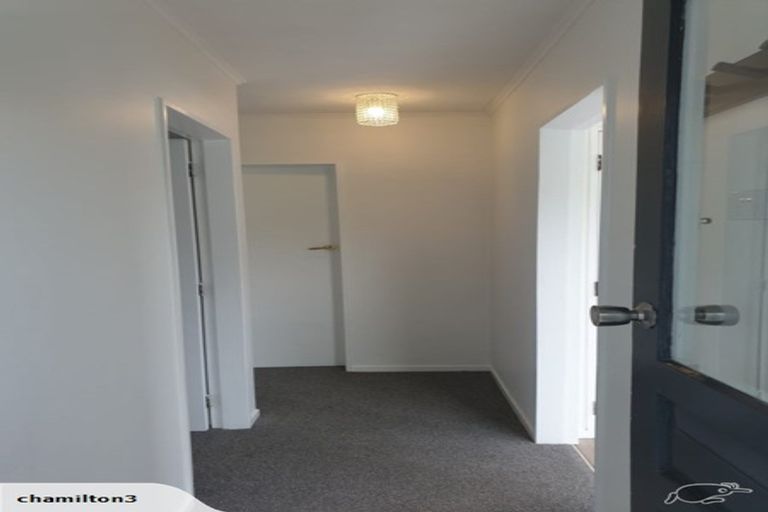 Photo of property in 17f1 Kowhai Street, Tawa, Wellington, 5028