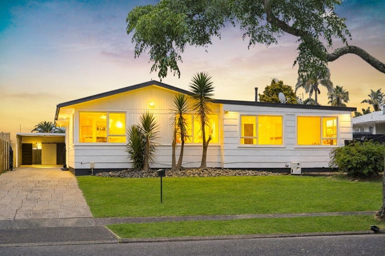 Photo of property in 27 Fuchsia Avenue, Pukete, Hamilton, 3200