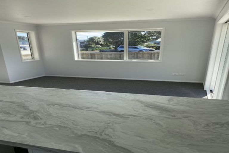 Photo of property in 28f Paritutu Road, Spotswood, New Plymouth, 4310