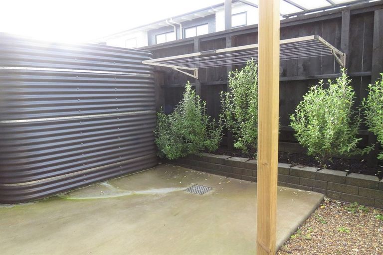 Photo of property in 3 Nohanga Lane, Hobsonville, Auckland, 0616