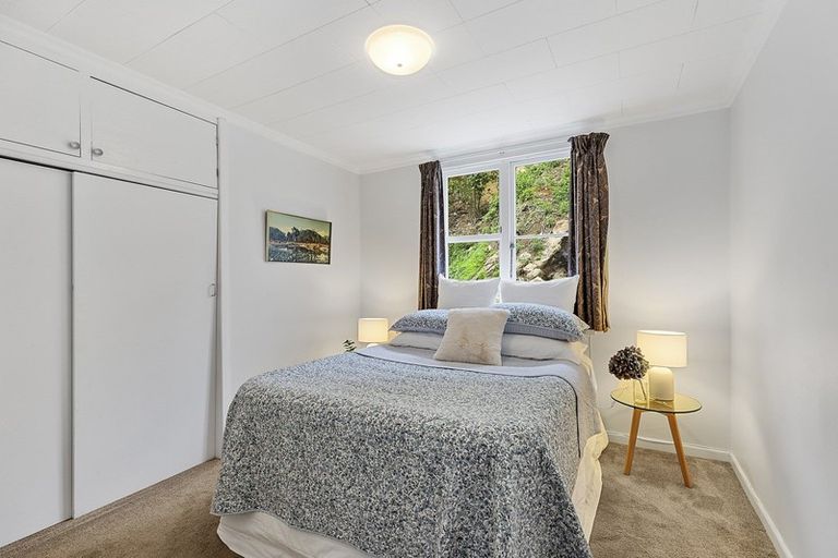 Photo of property in 22 Ferry Street, Seatoun, Wellington, 6022
