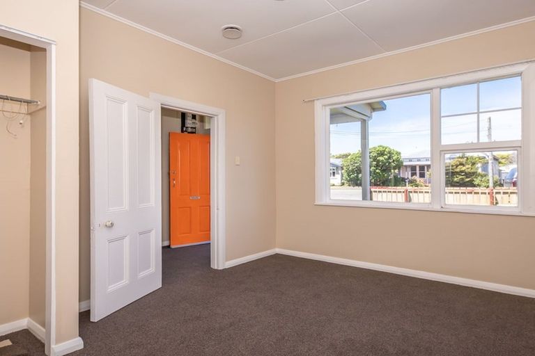 Photo of property in 82- 84 Queen Street, Westport, 7825