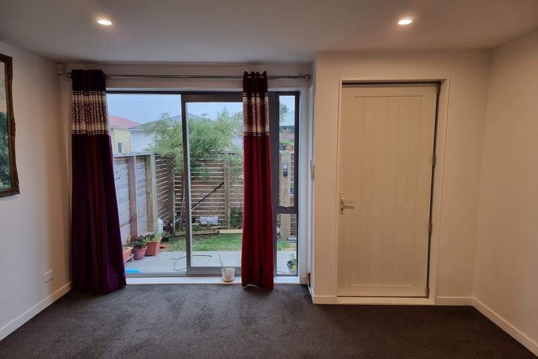 Photo of property in 24u9 Princess Terrace, Newtown, Wellington, 6021