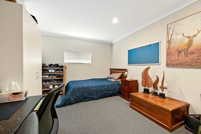 Photo of property in 6 Fencourt Place, Rototuna North, Hamilton, 3210