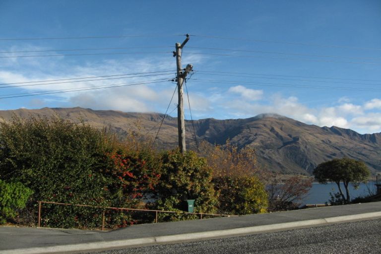 Photo of property in 42 Lismore Street, Wanaka, 9305