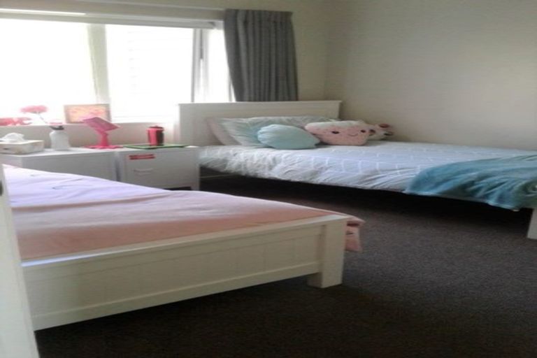 Photo of property in 7a Madeira Close, Whitby, Porirua, 5024