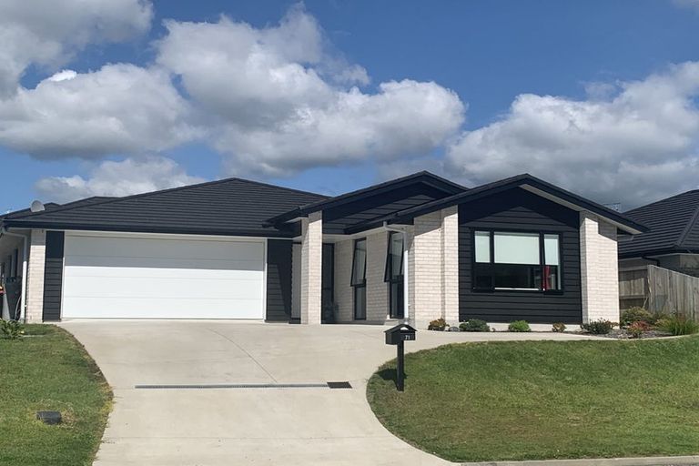 Photo of property in 71 Kennedy Road, Pyes Pa, Tauranga, 3112