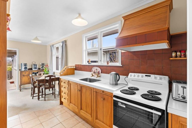 Photo of property in 164 Limbrick Street, Terrace End, Palmerston North, 4410