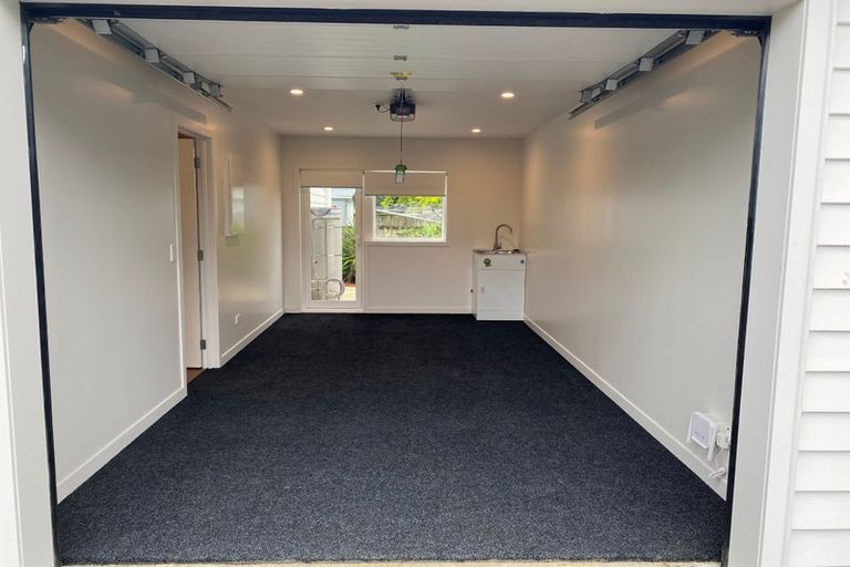 Photo of property in 2 Second View Avenue, Beachlands, Auckland, 2018