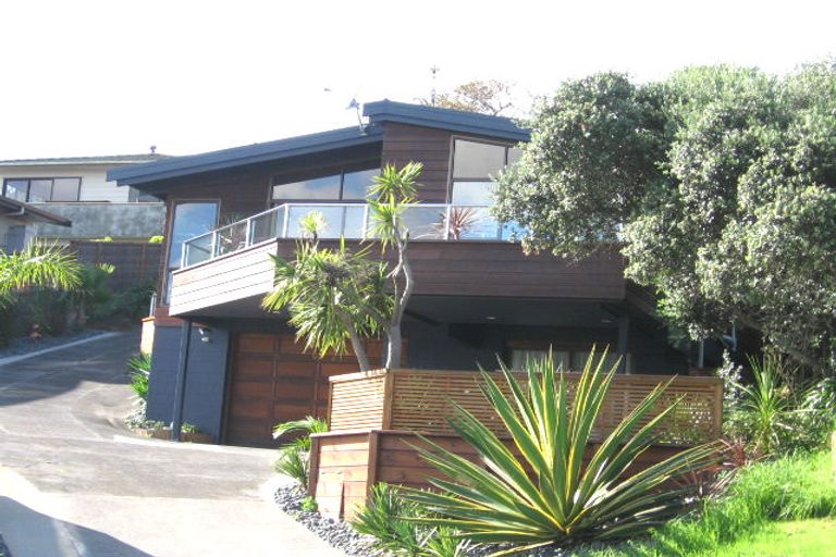 Photo of property in 2/14 Bucklands Beach Road, Bucklands Beach, Auckland, 2012