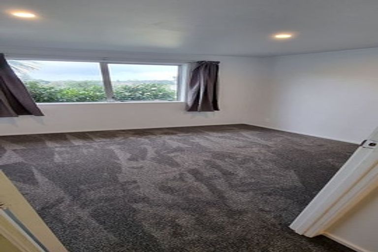 Photo of property in 1/7 Branston Avenue, Browns Bay, Auckland, 0630