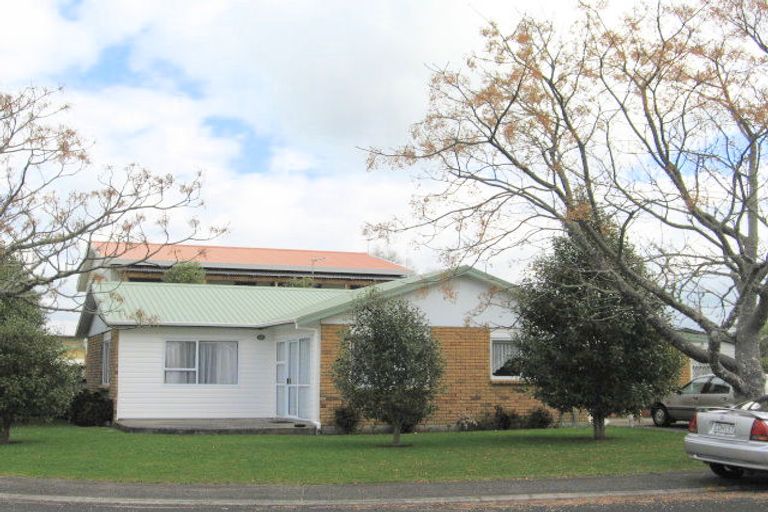 Photo of property in 2 Endeavour Close, Whitianga, 3510