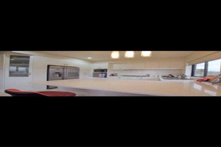 Photo of property in 6 Karika Place, Massey, Auckland, 0614