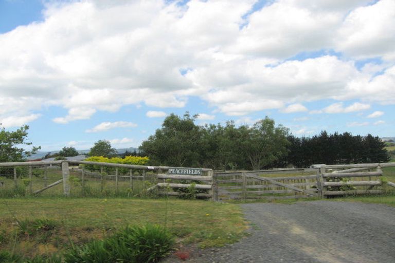 Photo of property in 72 Whangapouri Road, Karaka, Drury, 2578