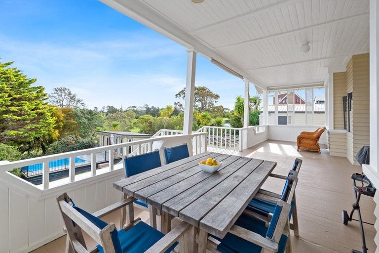 Photo of property in 23a Shakespear Road, Army Bay, Whangaparaoa, 0930