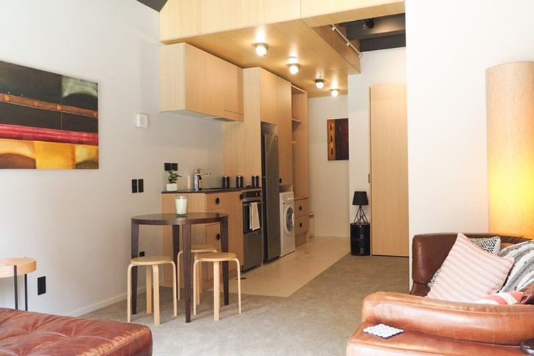 Photo of property in Vedado Apartments, 107/41u Hopper Street, Mount Cook, Wellington, 6011