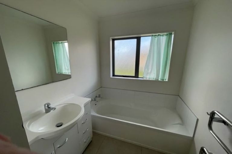 Photo of property in 13a Elizabeth Street, Tuakau, 2121