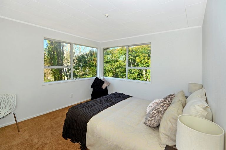 Photo of property in 69 Vandeleur Avenue, Birkdale, Auckland, 0626