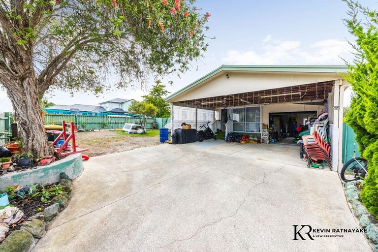 Photo of property in 1/2 Barrie Avenue, Papatoetoe, Auckland, 2025