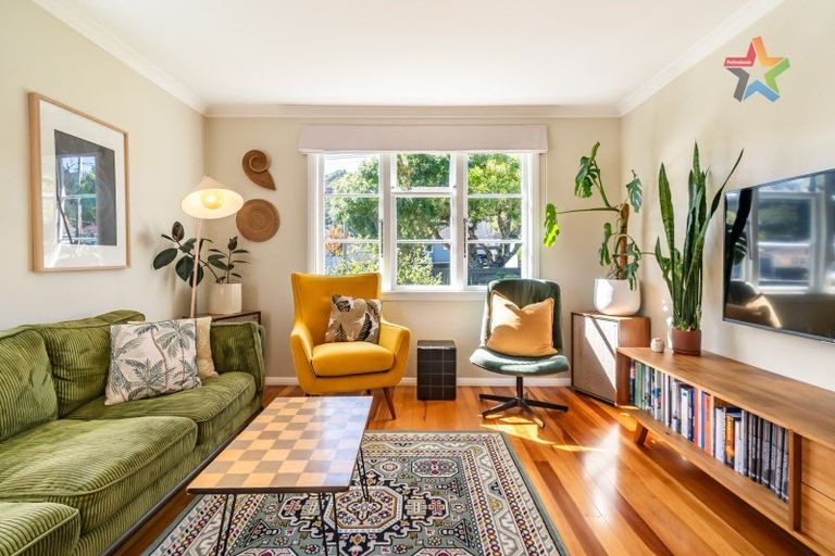 Photo of property in 126 Kowhai Street, Naenae, Lower Hutt, 5011