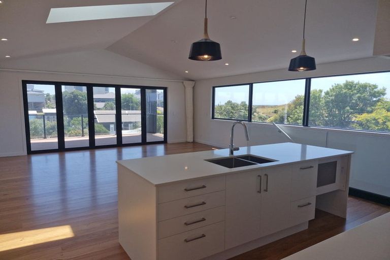 Photo of property in 1335e Papamoa Beach Road, Papamoa Beach, 3118