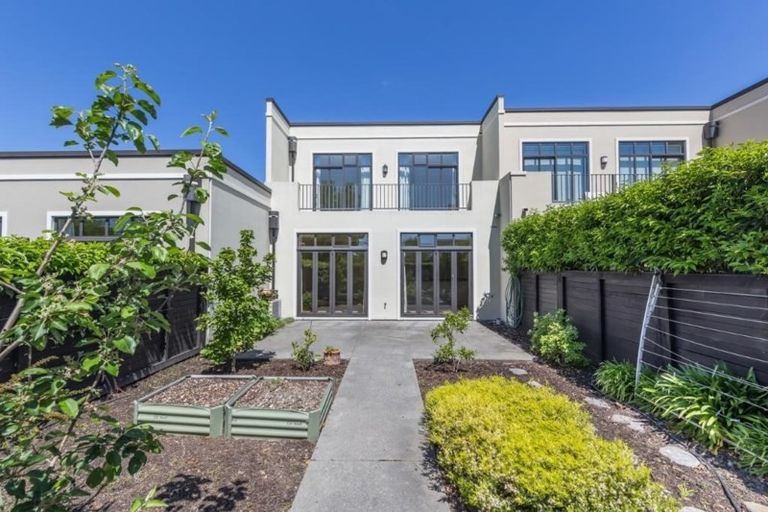 Photo of property in 38 Country Club Terrace, Northwood, Christchurch, 8051