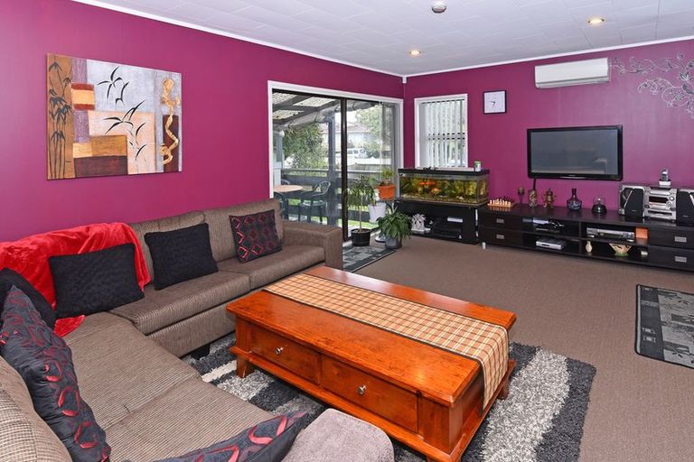 Photo of property in 4 Carter Place, Manurewa, Auckland, 2102