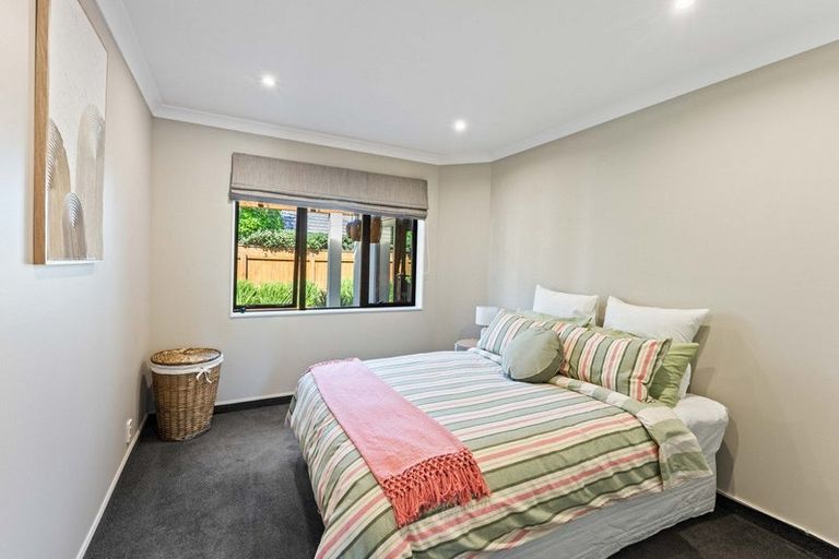 Photo of property in 5 Quadrant Heights, Paraparaumu, 5032