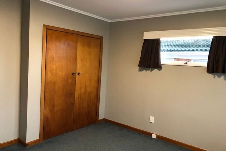 Photo of property in 15 Dakota Avenue, Beach Haven, Auckland, 0626