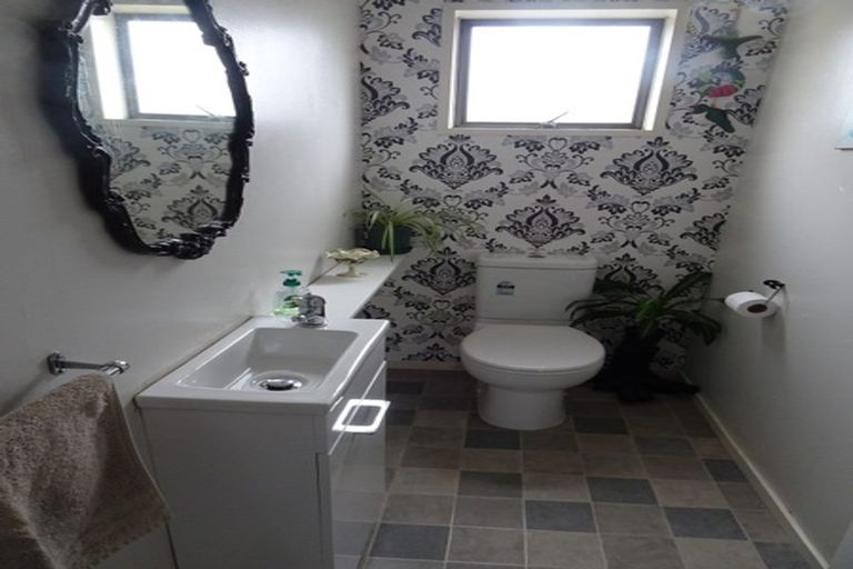 Photo of property in 84a Henley Street, Westport, 7825