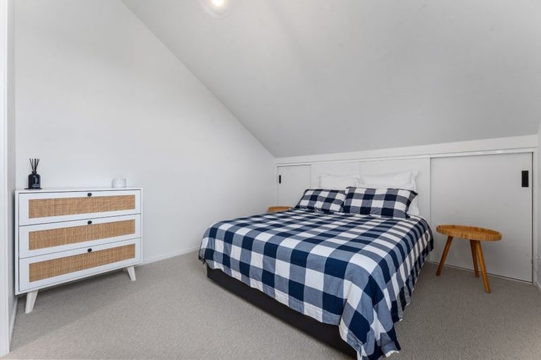 Photo of property in 43 Cumberland Street, Leigh, 0985