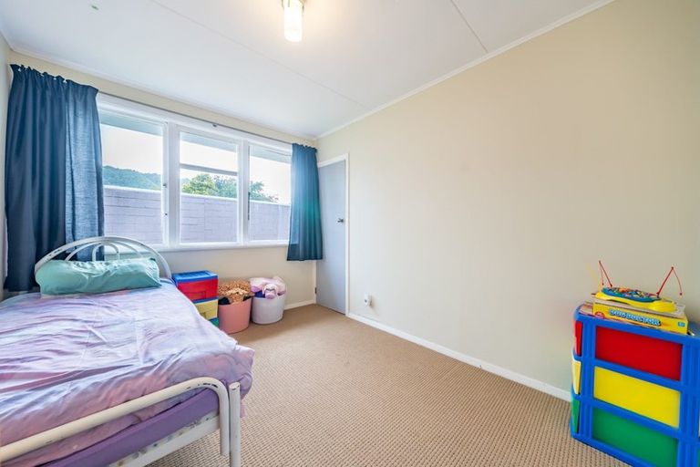 Photo of property in 3a Hector Grove, Trentham, Upper Hutt, 5018