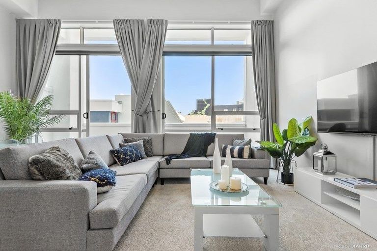 Photo of property in Stadium Garden Flats, 117/107 Thorndon Quay, Pipitea, Wellington, 6011