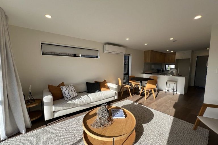 Photo of property in 15 Selo Street, Glen Eden, Auckland, 0602