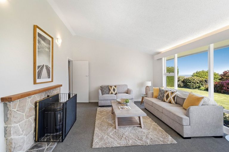 Photo of property in 136 Dyers Pass Road, Cashmere, Christchurch, 8022