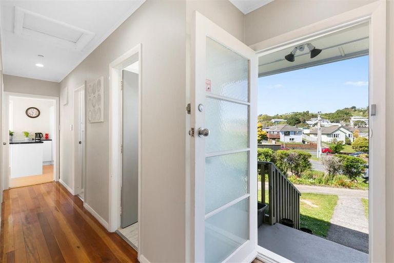Photo of property in 4 Paenui Street, Titahi Bay, Porirua, 5022