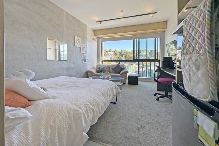 Photo of property in Vedado Apartments, 208/41u Hopper Street, Mount Cook, Wellington, 6011