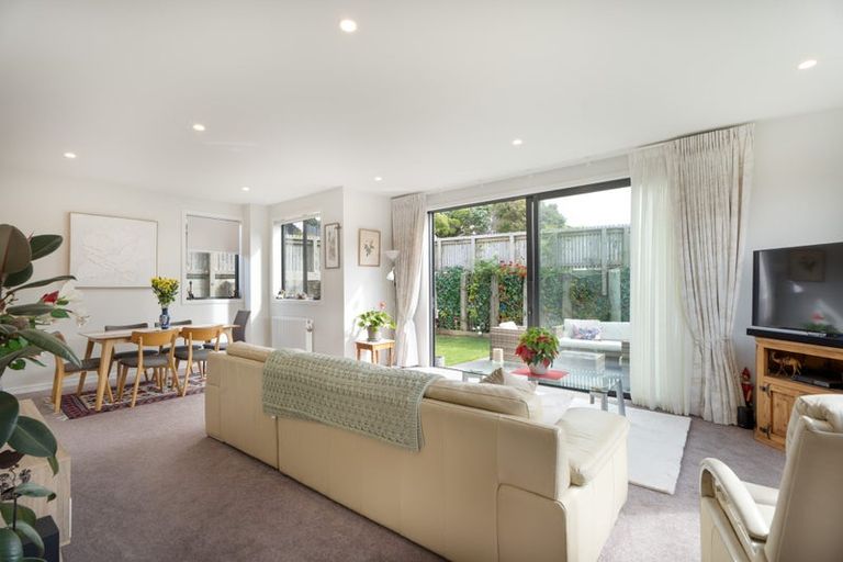 Photo of property in 2 Skysail Lane, Whitby, Porirua, 5024