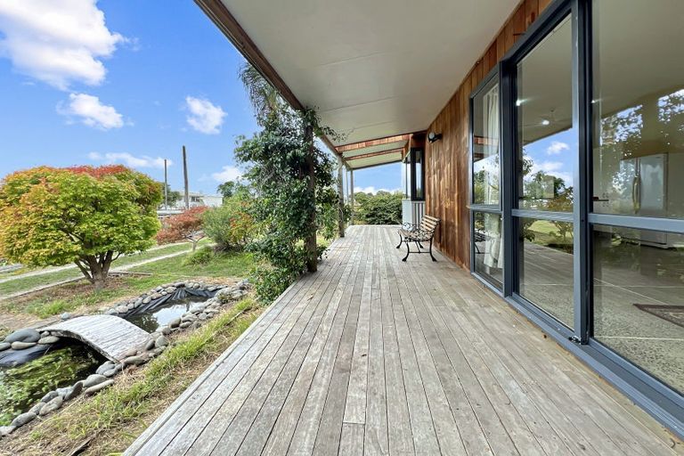 Photo of property in 10 Pohutukawa Avenue, Kaiaua, Pokeno, 2473
