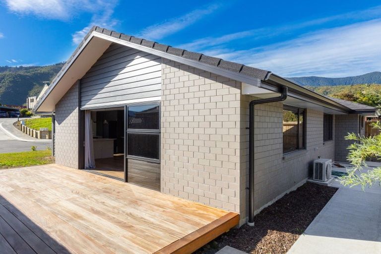 Photo of property in 22 Discovery Way, Waikawa, Picton, 7220