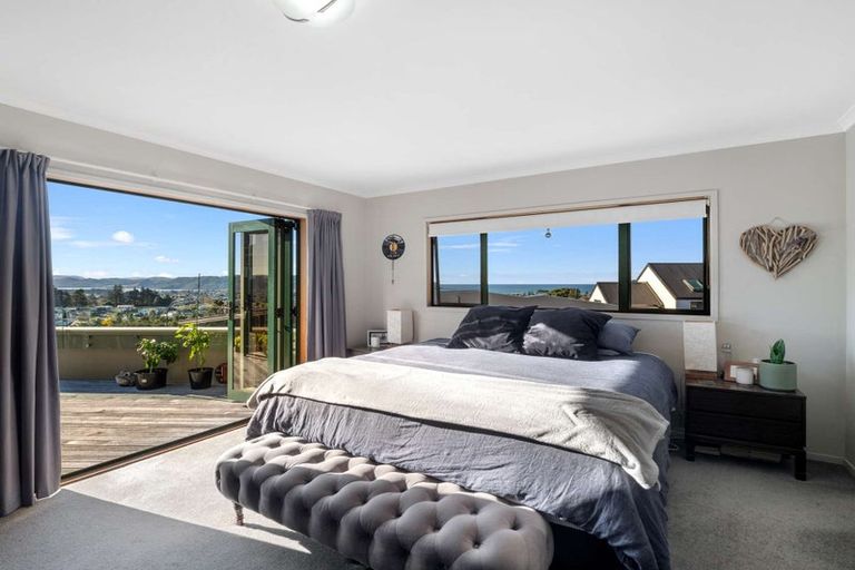 Photo of property in 111 Pacific View Drive, Whangamata, 3620