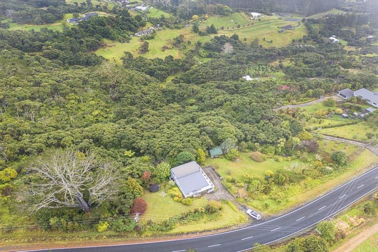 Photo of property in 812 Inland Road, Helensville, 0875