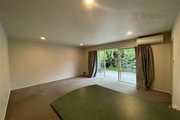 Photo of property in 92b Peverel Street, Riccarton, Christchurch, 8041