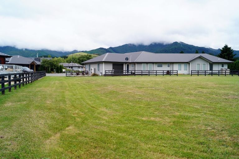 Photo of property in 3/3 Keats Place, Hanmer Springs, 7334
