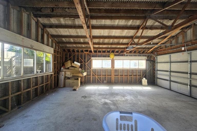 Photo of property in 17 Anzac Avenue, Onekawa, Napier, 4110