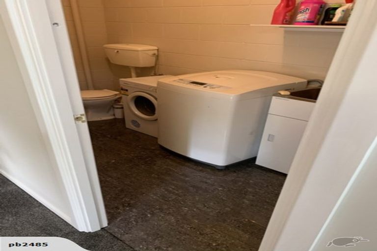Photo of property in 31 Branch Road, Highlands Park, New Plymouth, 4312