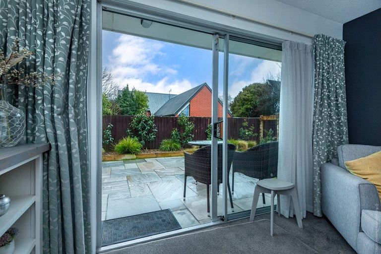 Photo of property in 16b Broadfell Avenue, Avonhead, Christchurch, 8042