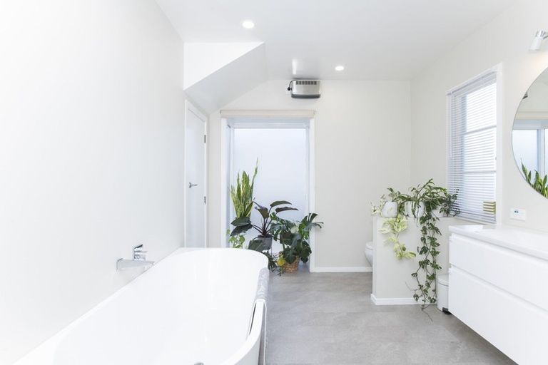 Photo of property in 577 Aberdeen Road, Te Hapara, Gisborne, 4010